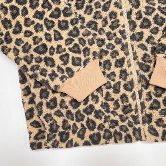 Abercrombie & Fitch Sherpa Fleece Sweater Medium Cheetah Leopard Soft A&F Cozy - Picture 3 of 10